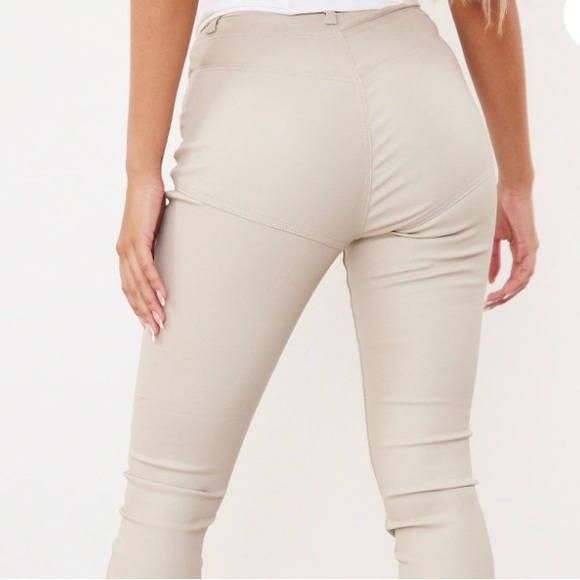 Pretty Little Thing Stone Hourglass Coated Skinny Jeans - Picture 9 of 9